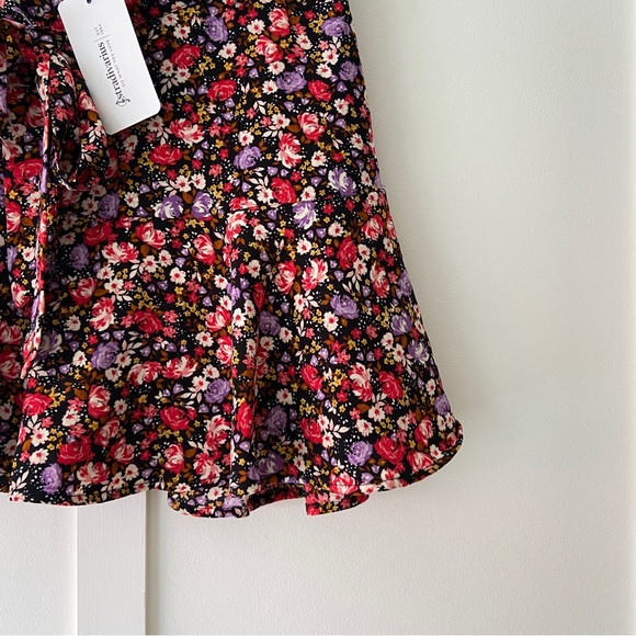 Stradivarius Mini Skirt Ditsy Floral Print - Size M - Picture 2 of 6